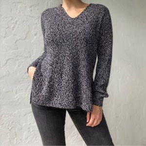 Athleta V Neck Shasta Pull Over Sweater with Side Split Hem - Size XXS